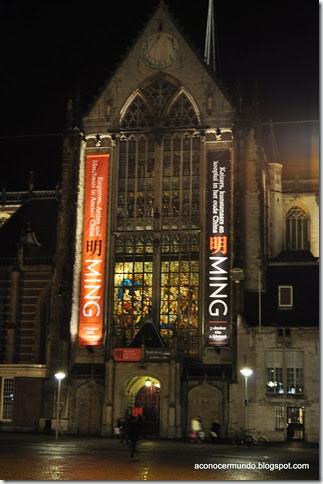 Amsterdam. Plaza Dam. Nieuwe Kerk (Iglesia Nueva) - DSC_0187