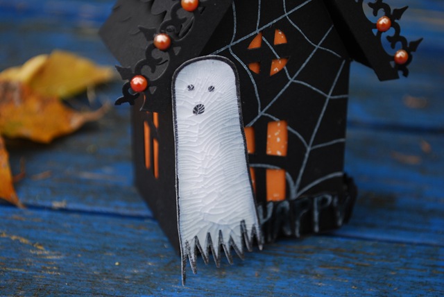[Haunted-house-25.jpg]