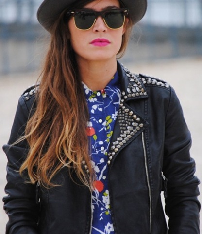 [VOGUE-ITALIA-STUDDED-LEATHER-MOTO-JACKET-FLORAL-PRINT-BUTTON-UP-TOP-SHIRT-RAY-BAN-SUNGLASSES-BLACK-HAT-STREET-STYLE%255B5%255D.jpg]