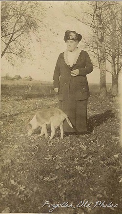 Old lady Hat and dog