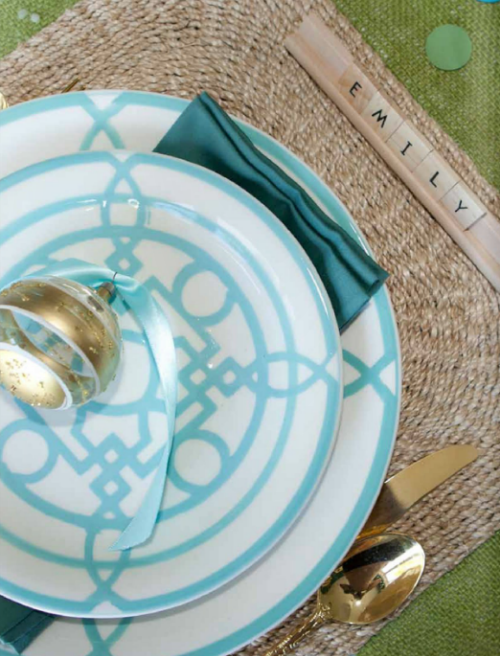 [stylish_blue_green_christmas_table_setting%255B3%255D.png]