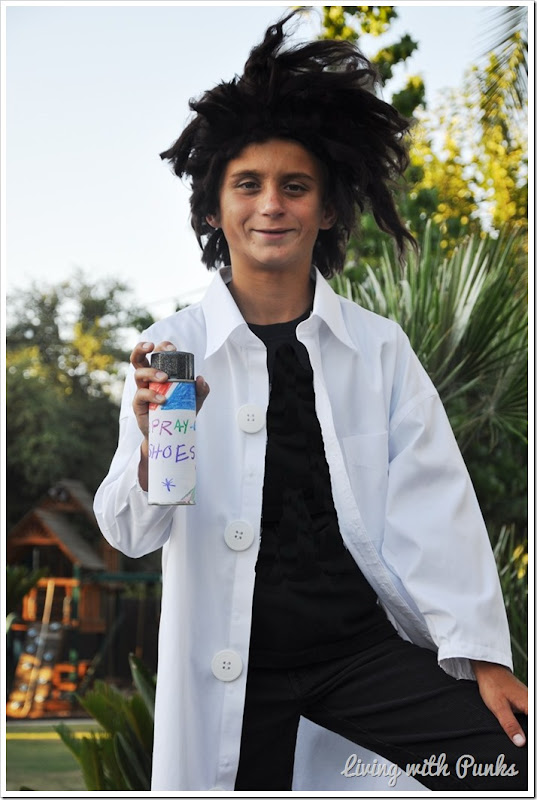 Costume DIY: Cloudy with a Chance of Meatballs' Flint Lockwood Costume DIY: Cloudy with a Chance of Meatballs' Flint Lockwood