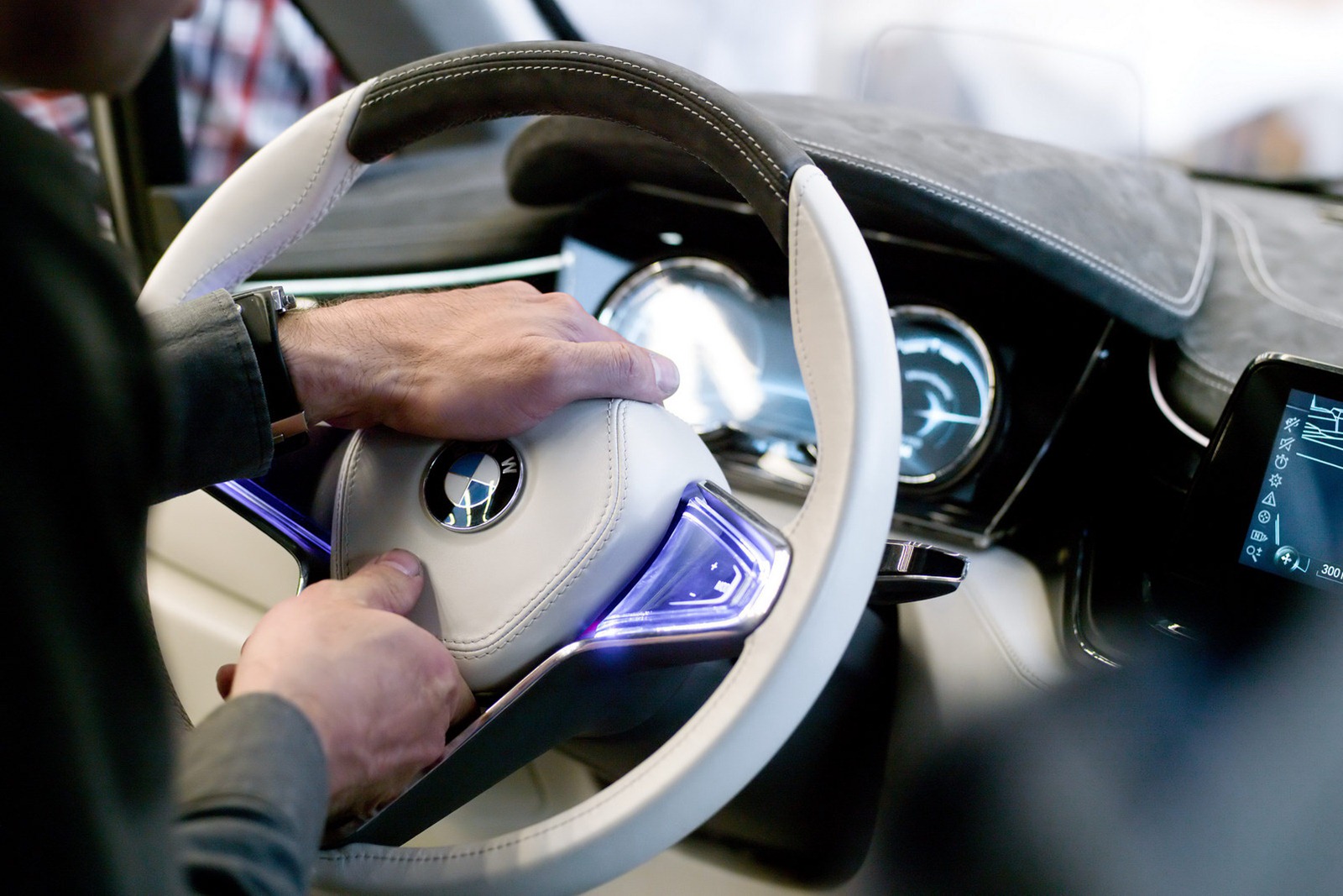 [BMW-Active-Tourer-Concept-84%255B2%255D.jpg]