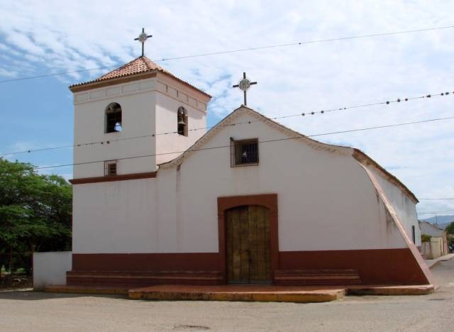 [PULA-Bobare-Iglesia2%255B3%255D.jpg]