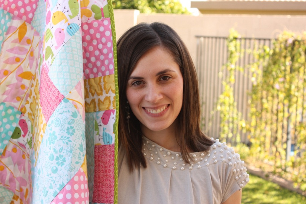 [Melanie%2520and%2520her%2520quilt%255B3%255D.jpg]