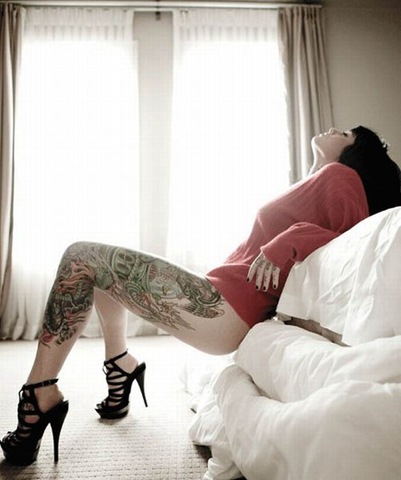 [hot-girls-sweater-puppies-13%255B2%255D.jpg]