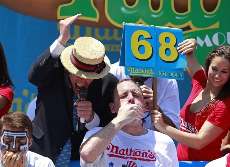 nathan-hotdog-eating-5 nathan-hotdog-eating-5