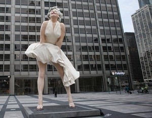 [Marilyn-Monroe-Statue-Unveiled-in-Chicago%255B5%255D.jpg]