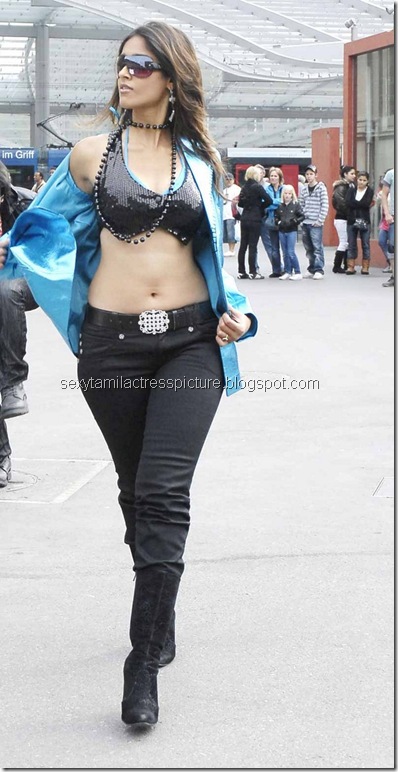 ileana_hot_navel_stills ileana_hot_navel_stills