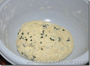 Fresh Thyme Biscuit Bread Recipe by www.dish-away.com