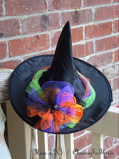 hat.12