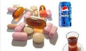 احذر. لا تتناول اقراص الدواء بالشاي او البيبسي احذر. لا تتناول اقراص الدواء بالشاي او البيبسي