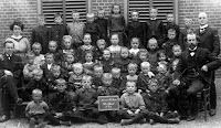 Ameide-Tienhoven Christelijke School ca. 1940.jpg