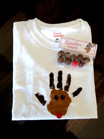 christmas reindeer rudolph handprint t shirt preschool reindeer noses