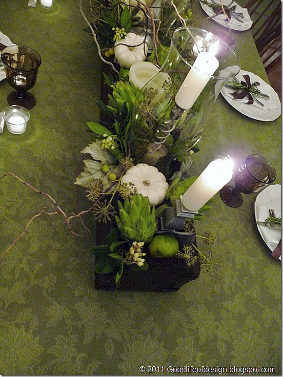 Thanksgiving table 2011 017 (600x800)