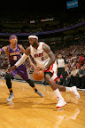 lebron james nba 121105 mia vs phx 03 King James wears 5 Colorways of Nike LeBron X in 6 Games