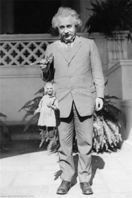 albert-einstein-fotos-raras-iconicas-epicas-lol-engracadas (8) albert-einstein-fotos-raras-iconicas-epicas-lol-engracadas (8)