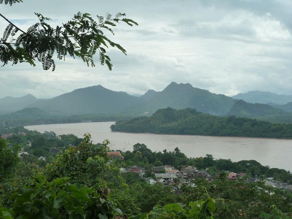 [Laos-Luang-Parbang-4-August-2012-33.jpg]