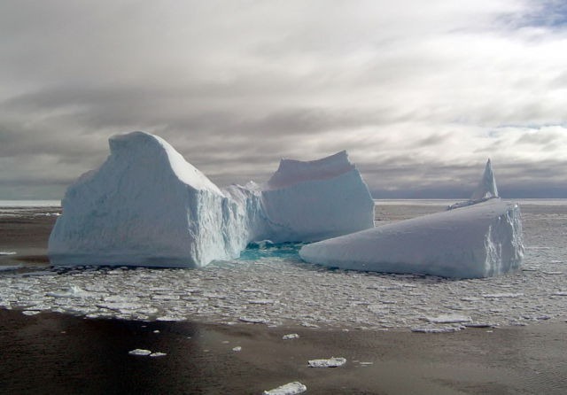 [natural-icebergs-cold-25%255B2%255D.jpg]