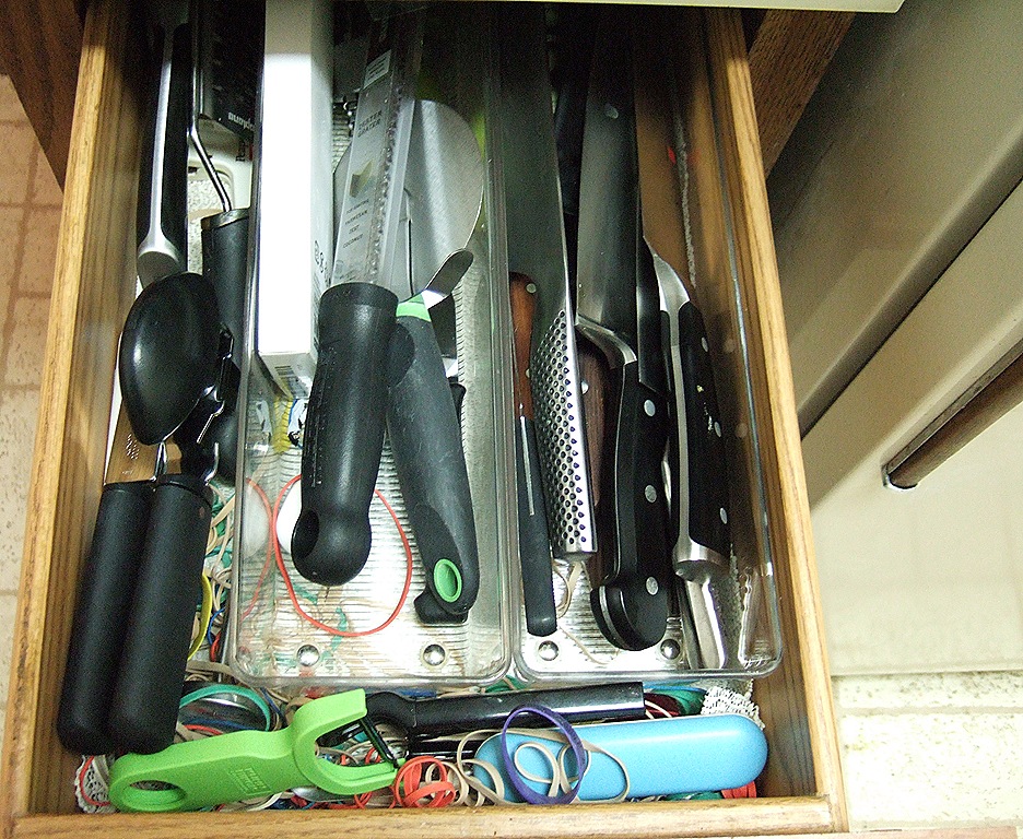 [salad%2520and%2520knife%2520drawer%2520007%255B7%255D.jpg]