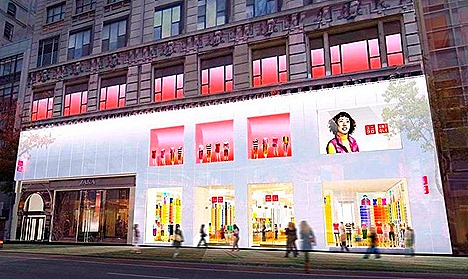 UNIQLO NEW YORK 34TH STREET GLOBAL FLAGSHIP STORES OPEN