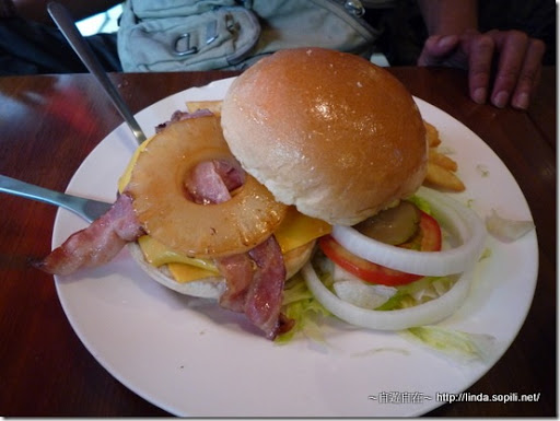EVANS BURGER-BBQ碳烤起司堡 EVANS BURGER-BBQ碳烤起司堡