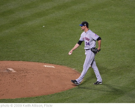 'Mike Pelfrey' photo (c) 2009, Keith Allison - license: http://creativecommons.org/licenses/by-sa/2.0/