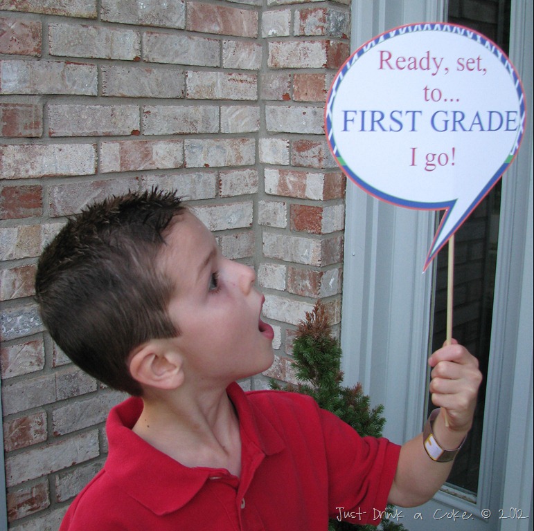 [first%2520day%2520of%2520first%2520grade%2520sign%255B6%255D.jpg]