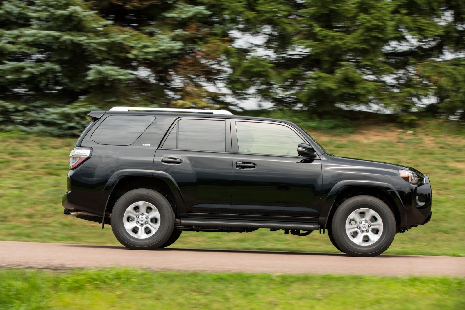 [2014-Toyota-4Runner-31%255B2%255D.jpg]