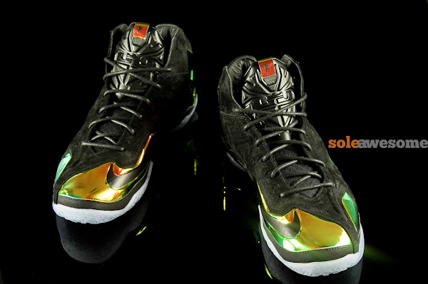 Detailed Look at King8217s Crown LeBron 11 EXT 677693001