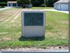 2207 Pennsylvania - Abbottstown, PA - Lincoln Hwy (Hwy 30) - 2nd of 2 WWl Road of Remembrance markers 2207 Pennsylvania - Abbottstown, PA - Lincoln Hwy (Hwy 30) - 2nd of 2 WWl Road of Remembrance markers