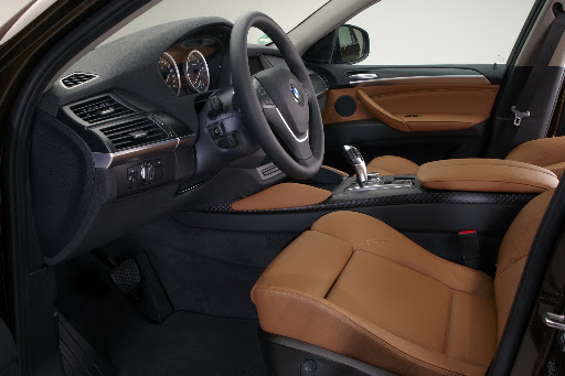 2013-BMW-X6-07.jpg