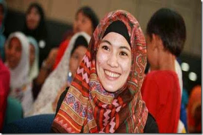 Alyssa Soebandono berhijab