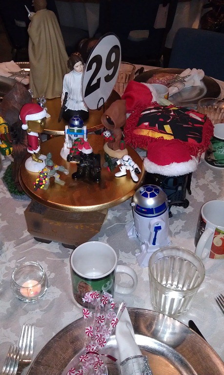 [Star%2520Wars%2520tablescape%252012.15.11%255B4%255D.jpg]