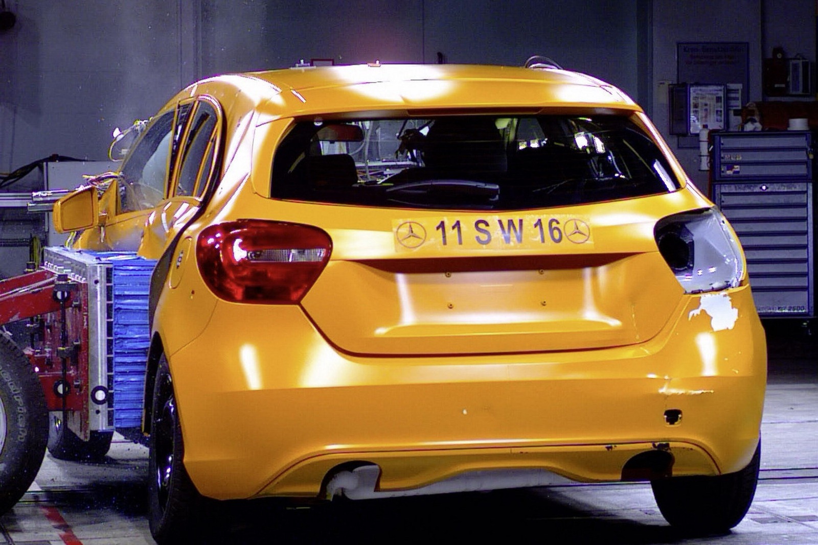 [Mercedes-A-Class-2013-4%255B2%255D.jpg]
