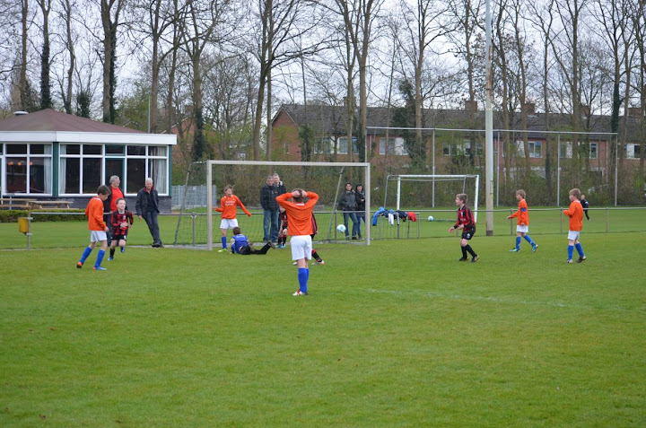 2012 - 14 APR - ONSTWEDDE E2 - WVV E5 031.jpg