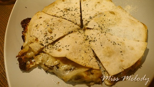 艾斯可菲義式創意廚房 菜單 洋蔥燻雞焗餅