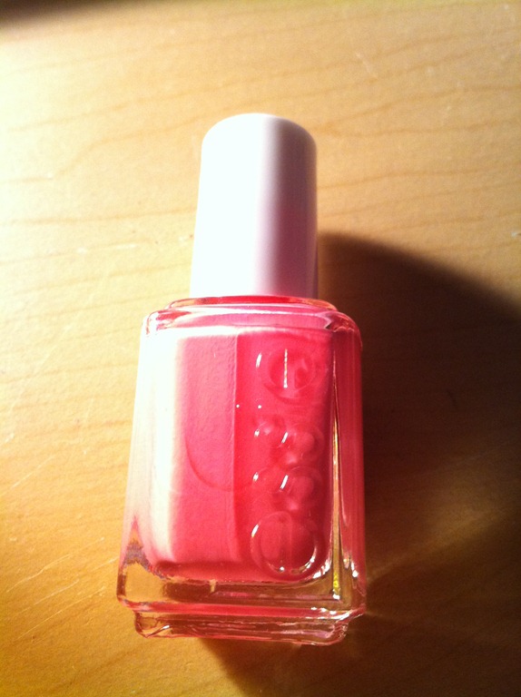 [essie-knockout-pout%255B10%255D.jpg]