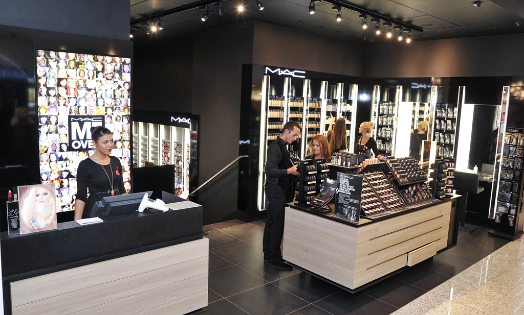 [Breuninger_Beauty_Welt_1%255B8%255D.jpg]