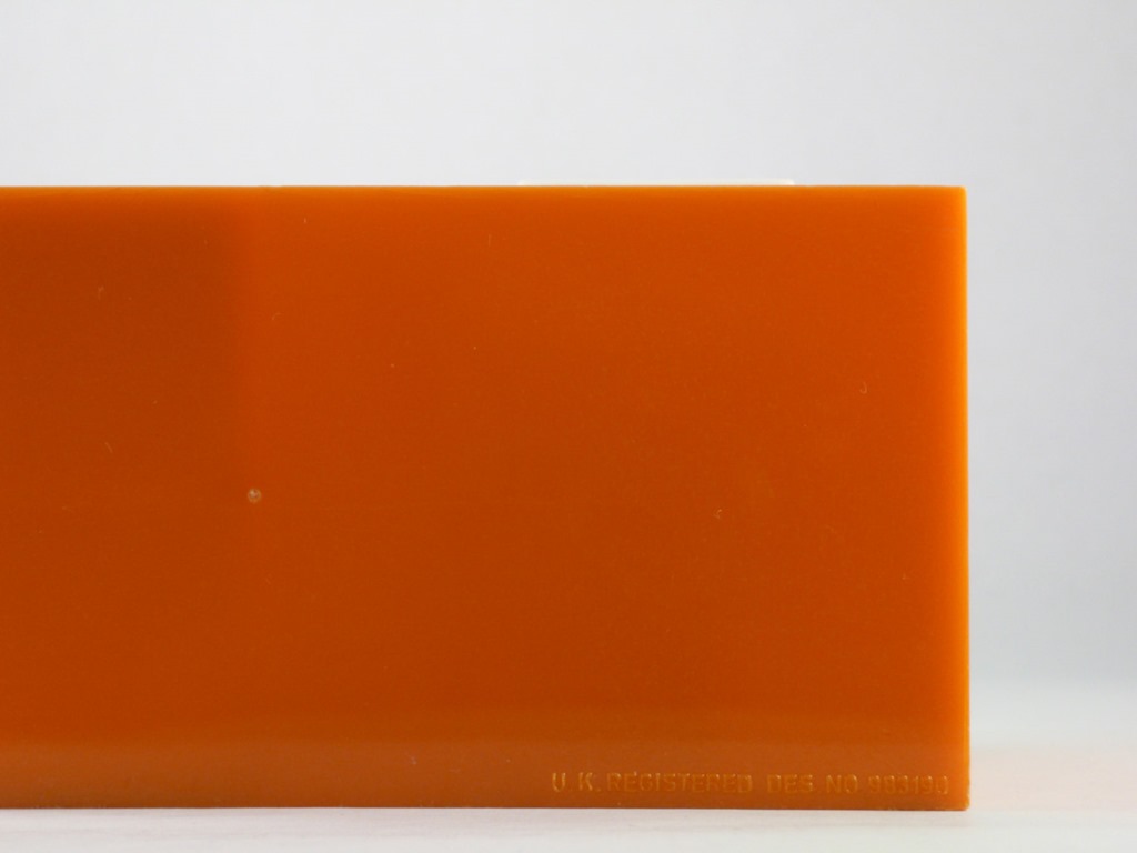 [Perpetual-desk-calendar23.jpg]