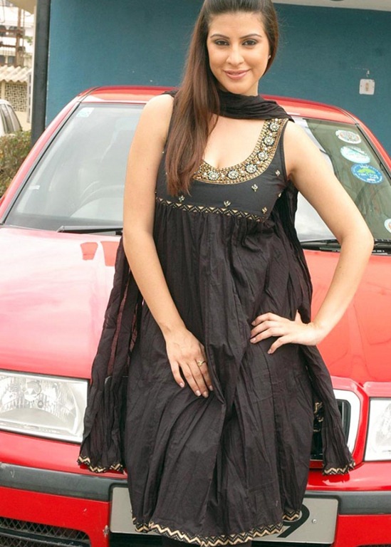 [karishma-kotak-spicy%255B3%255D.jpg]