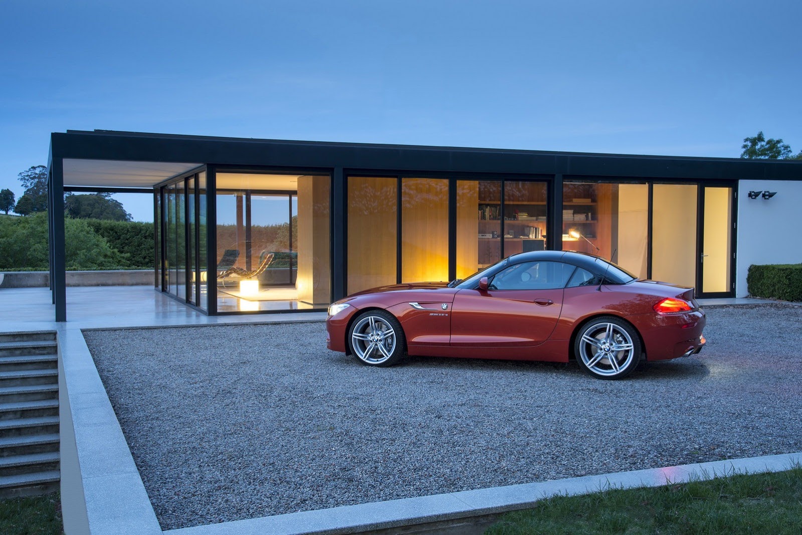 2014-BMW-Z4-Roadster-79[2].jpg