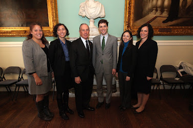 Through the Bloomberg Innovation Delivery Fellowship, outstanding early-career professionals document the progress of Innovation Delivery Teams and gather data to help elevate best practices for cities across the nation, while preparing themselves for leadership careers in the public sector.