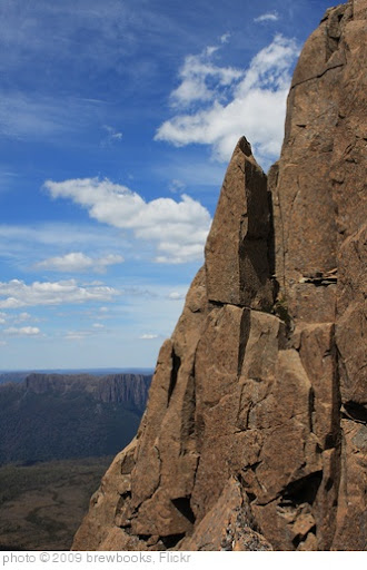 'Looking up at Mount Ossa and Cathedral Mountain' photo (c) 2009, brewbooks - license: http://creativecommons.org/licenses/by-sa/2.0/
