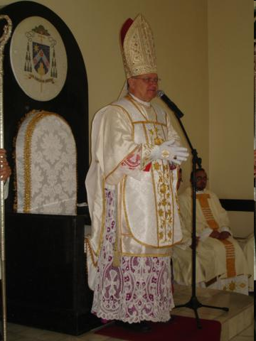 Dom Fernando Guimarães, bispo diocesano de Garanhuns.