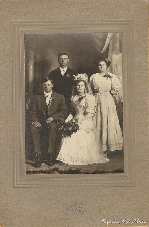 [Wedding%2520group%2520Cambridge%2520MN%25201914%2520or%25201907%2520Duluth%255B10%255D.jpg]