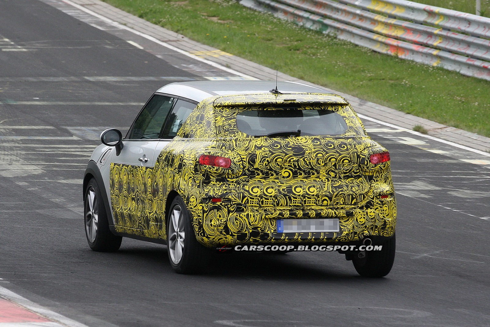 [2014-MINI-Countryman-Coupe-w7%255B3%255D.jpg]