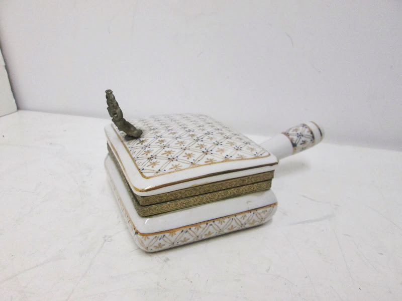 Butlers Table Dust Pan