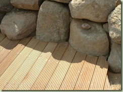 Holzdeck-Gartenteich