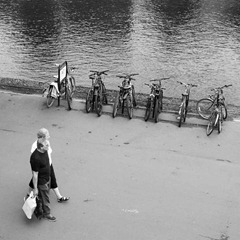 Riverside-Walk